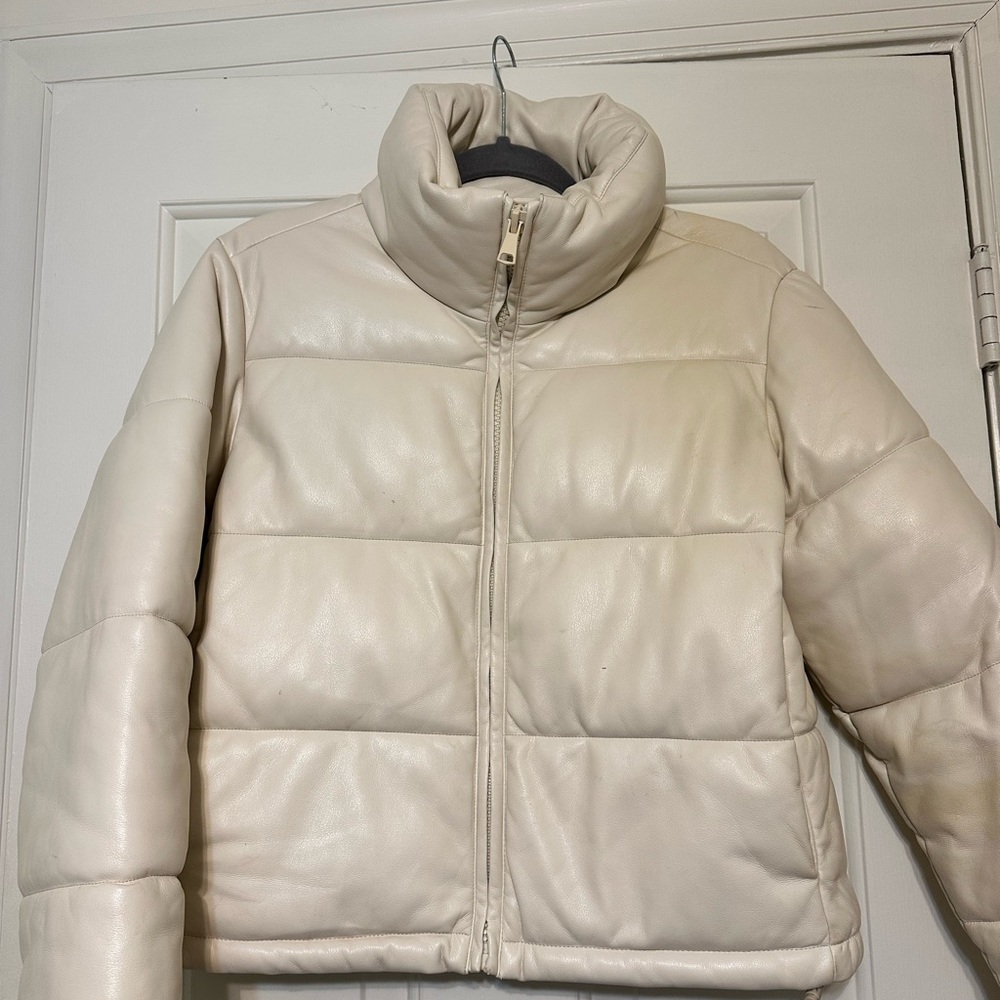 GAP Women's Cream Puffer Jacket